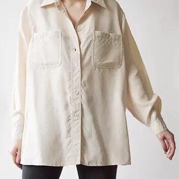 Loose-fitting shirt