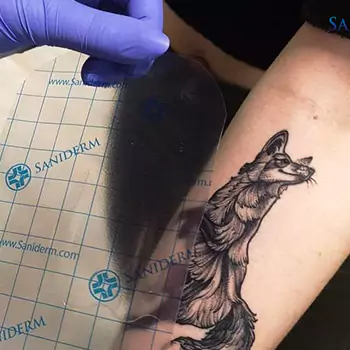 Apply saniderm